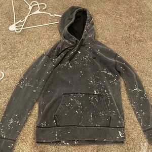 This is a splatter tye die sweatshirt. Pet free and smoke free.